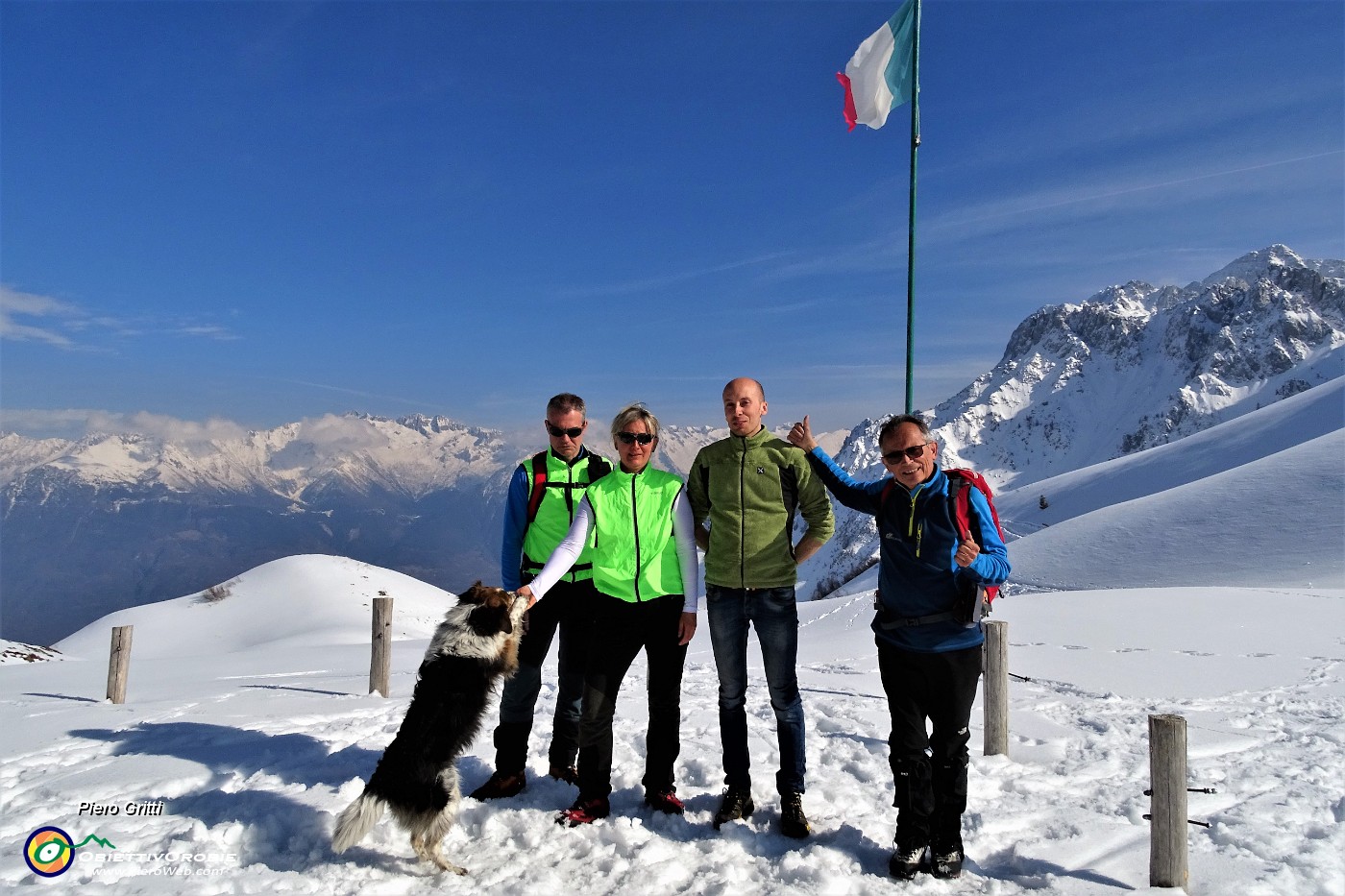 04 e dopo un pranzetto ricostituente da Luca al Rif. Campione...JPG